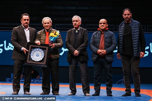 در جریان رقابت های کشتی آزاد جوانان قهرمانی کشور 